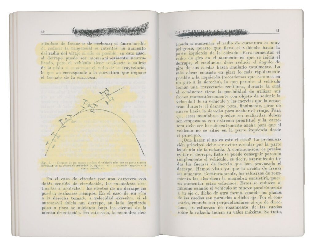 Doble página de Lo que recuerdo con el texto resaltado en amarillo y un diagrama, sin tachar