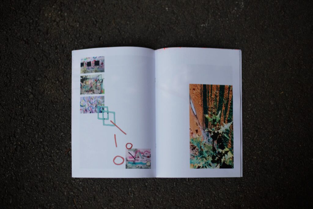 Fanzine Pum abierto por una doble página con fotografías y dibujos