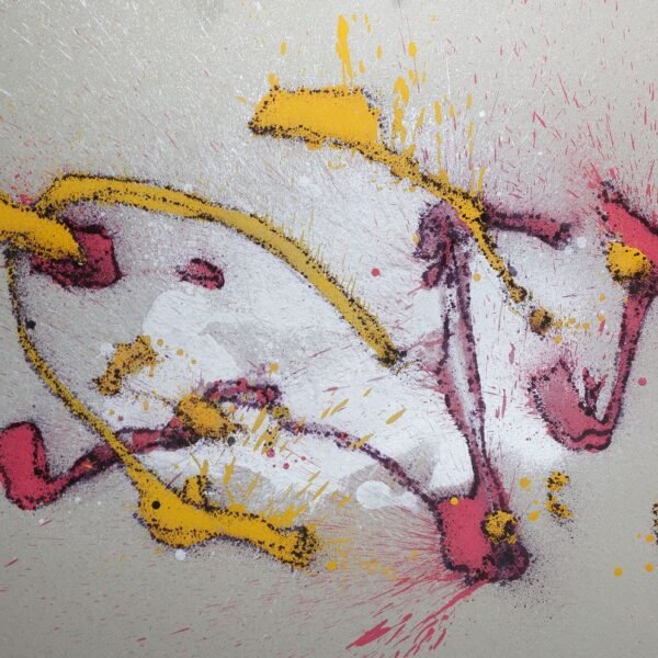 Trazo amarillo y rosa en relieve sobre fondo blanco, Disfrute y Tropiezo